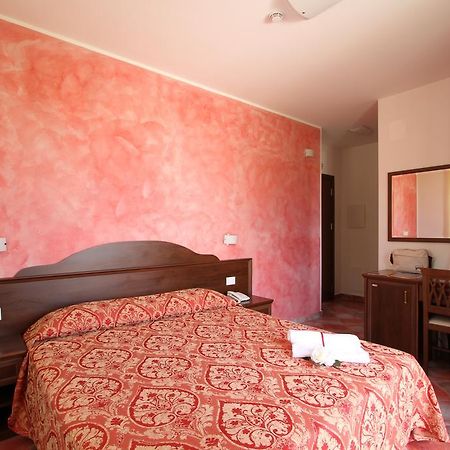 Country House Il Ponte ألبا أدرياتيكا المظهر الخارجي الصورة