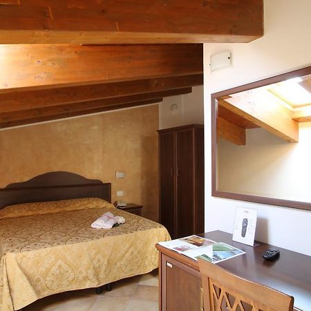Country House Il Ponte ألبا أدرياتيكا المظهر الخارجي الصورة