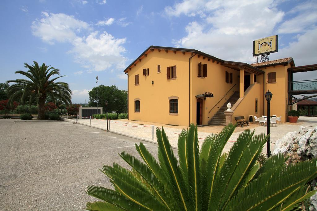 Country House Il Ponte ألبا أدرياتيكا المظهر الخارجي الصورة