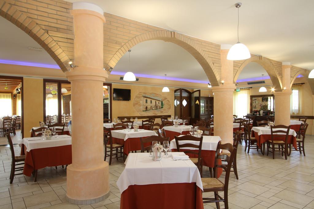 Country House Il Ponte ألبا أدرياتيكا المظهر الخارجي الصورة